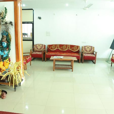 Hotel Nandanam Guruvayur Exterior photo