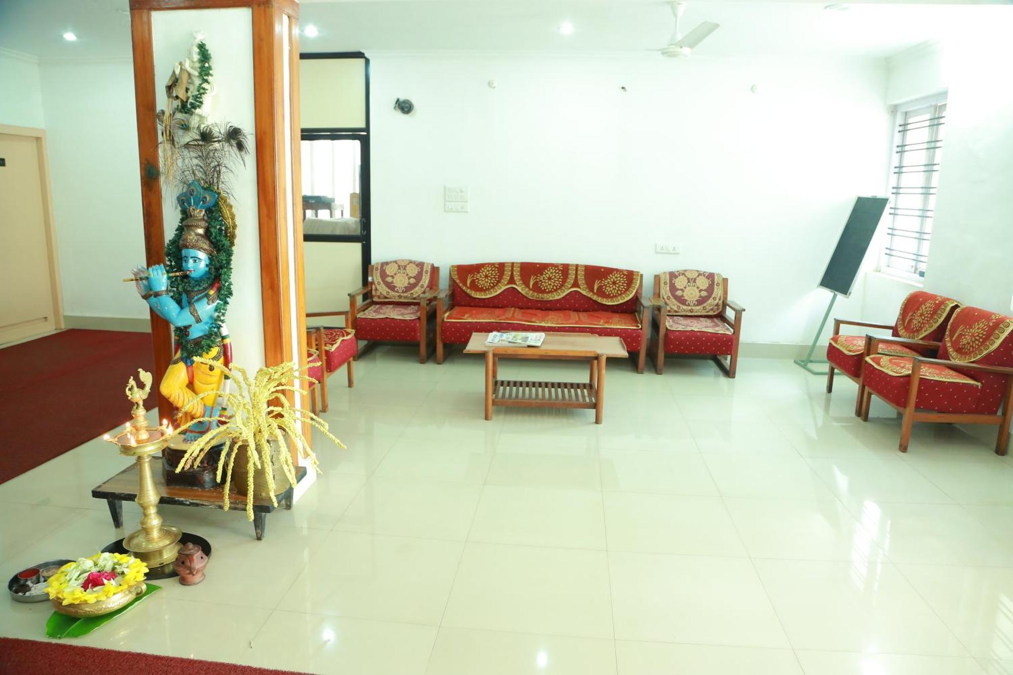 Hotel Nandanam Guruvayur Exterior photo