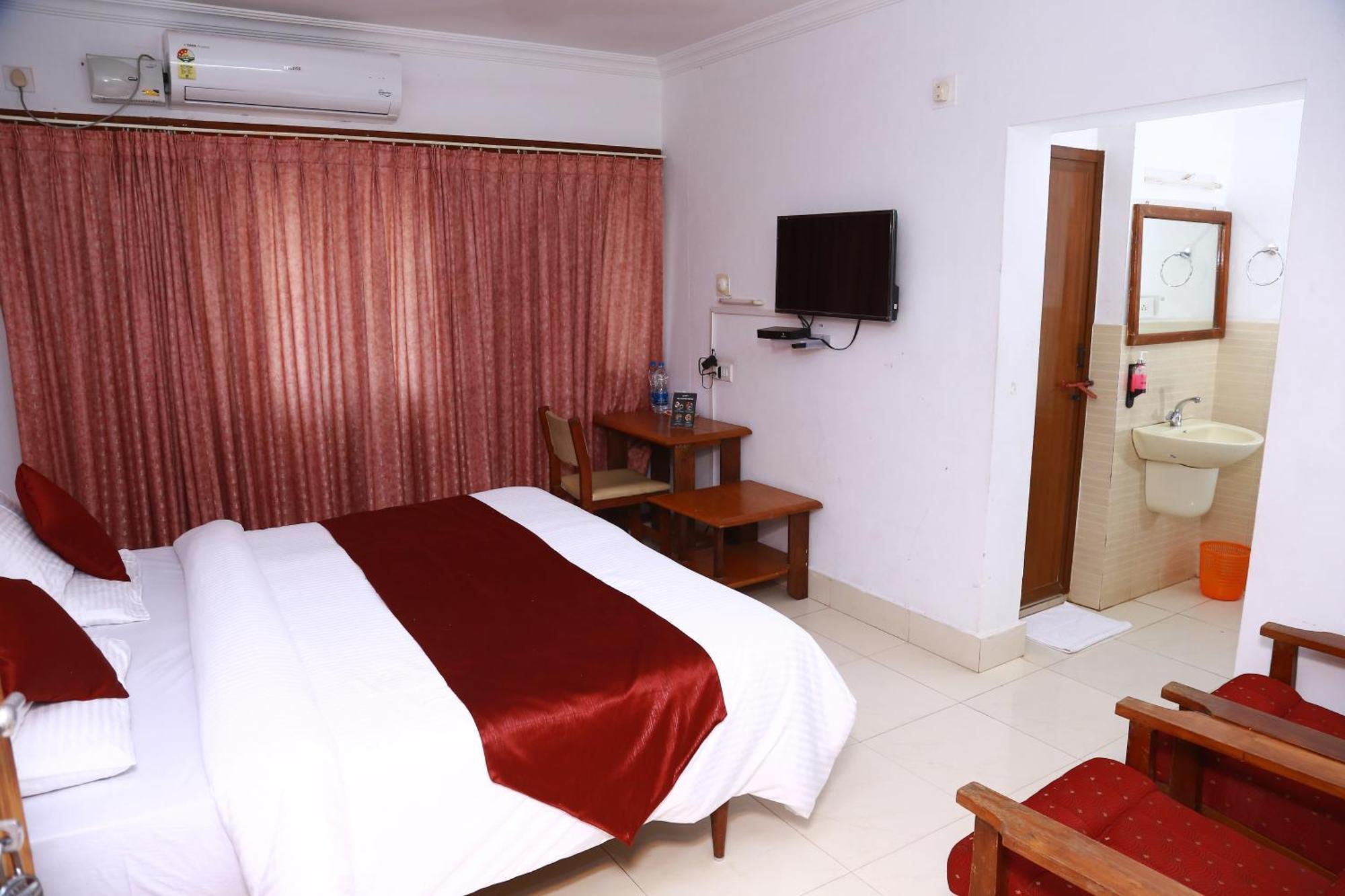 Hotel Nandanam Guruvayur Exterior photo